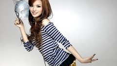 Girls plain background what have itt dumpin