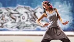 Graffiti woman dance headphones dancing sunglasses blondes 