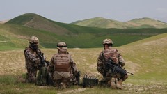 Grass hills War Radio fight soldiers military Spanish combat 