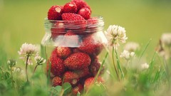 Grass strawberries jars