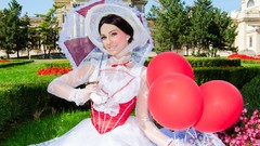 Grass woman budapest outdoors cosplay mary poppins Licorne 