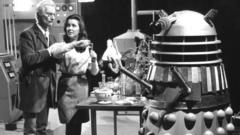 Grayscale Doctor Who peter