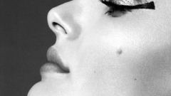 Grayscale monochrome Natalie Portman