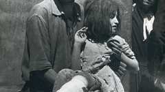 Grayscale Robert Capa