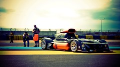 Green GT Le Mans racing cars Radical