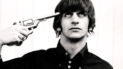 Guns revolvers Ringo Starr