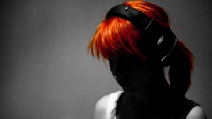 Hayley williams paramore headphones