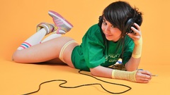 Headphones brunettes Ariel Rebel