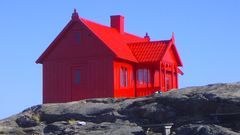 High Resolution redhouse