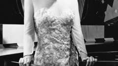 Hires arty Babes plox