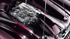 Holden supercharged V8 engine