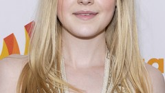 Hollywood Actress stills smiling brunettes models Dakota 