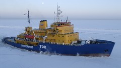 Ice ships icebreaker ships