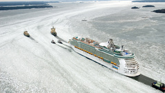 Ice ships vehicles cruise