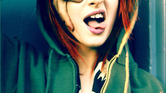 Illuminati singers hayley williams