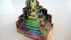 Iridescence bismuth