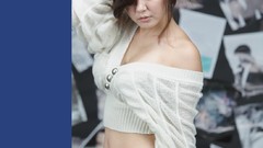 Ivory asians models Korean sweaters Ryu Ji Hye