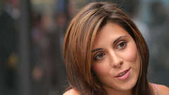 Jamie Lynn Sigler faces