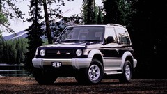 Japan metal mitsubishi pajero