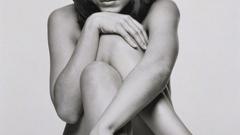 Jennifer aniston monochrome greyscale