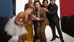 Johnny galecki jim parsons kaley cuoco simon helberg kunal 