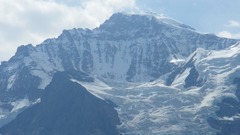 Jungfrau The and couple