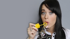Katy perry bubbles singers