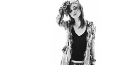 Keira Knightley preoccupied beschaftigt