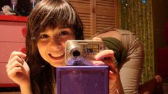 Kenny Stuntz brunettes woman