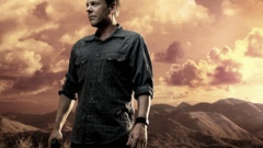 Kiefer Sutherland man gun