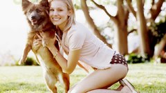 Kristen Bell grass Dogs