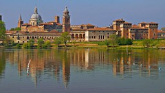 Landscapes panorama Italy architecture lakes Castles cities 