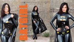Latex Batgirl models latexperiment