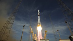 Launch pad carrier rocket Soyuz lift off Roskosmos French 