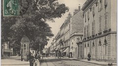 Laval Rue de la