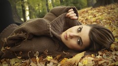 Leaves woman brown eyes brunettes Sandra brown blouse