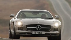 Light cars Mercedes-Benz sls amg Mercedes-Benz SLS AMG E-Cell