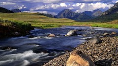 Light evening Wyoming national park soda yellowstone valleys 