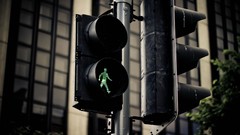 Light traffic lights Pedestrians green. light