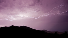 Lightning cloud strike high nov Resolution