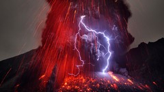 Lightning Japan eruption Volcanoes