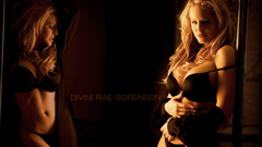 Lingerie woman divini rae