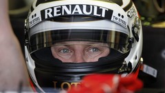 Lotus helmet Renault formula one Kimi Raikkonen