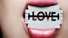 Love blood lips Razor