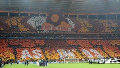 Manchester United stadium Champions League galatasaray football 