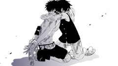 Manga hugging two boys One Piece (anime)