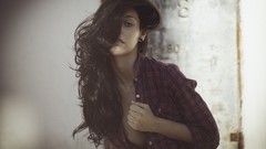 Marco models Valentina