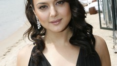 May Beaches Actress party 2006 cannes nikki Preity Zinta Chopard