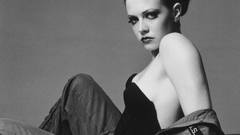 Melissa Joan Hart monochrome