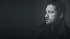 Men Actors Gerard Butler monochrome